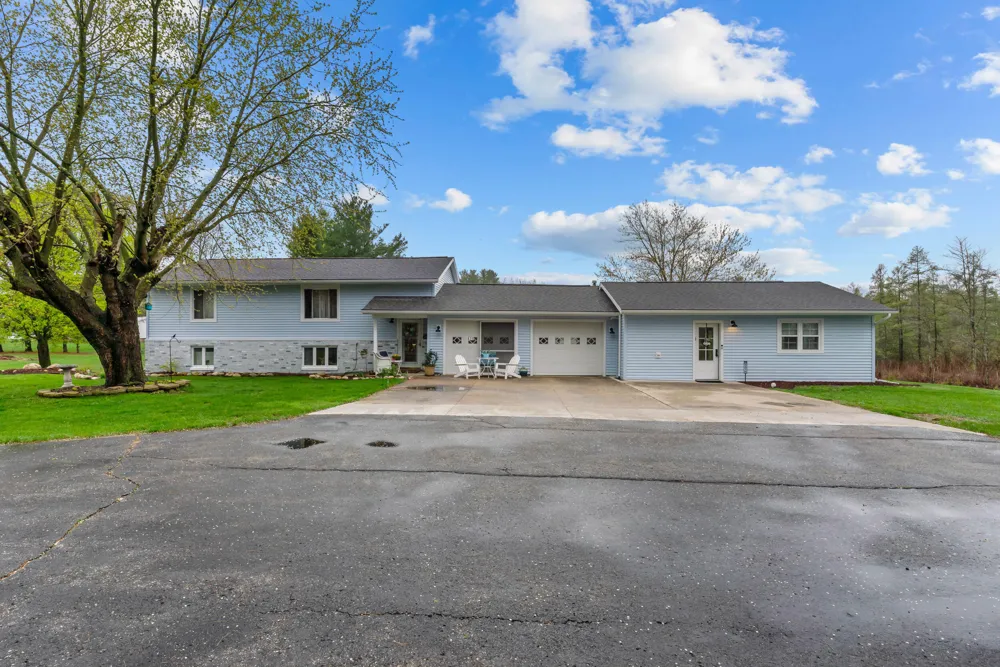 3412 Briar Jefferson Township, MI 49266