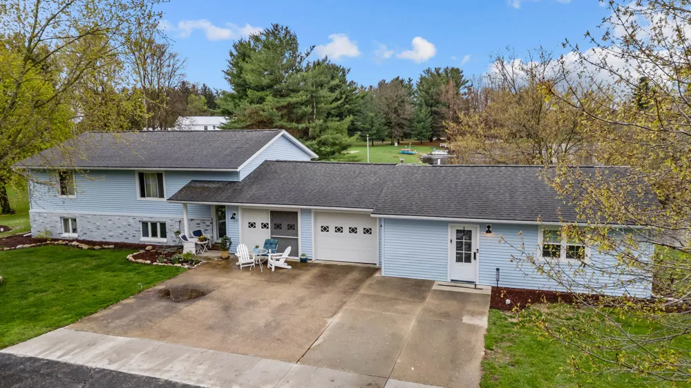3412 Briar Jefferson Township, MI 49266
