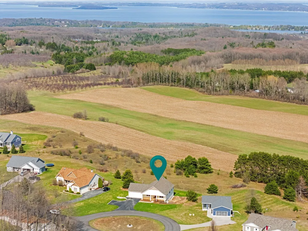 8371 E Boca Vista Trail Elmwood Charter Township, MI 49684