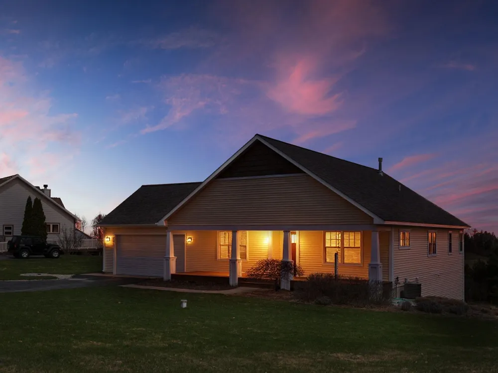 8371 E Boca Vista Trail Elmwood Charter Township, MI 49684