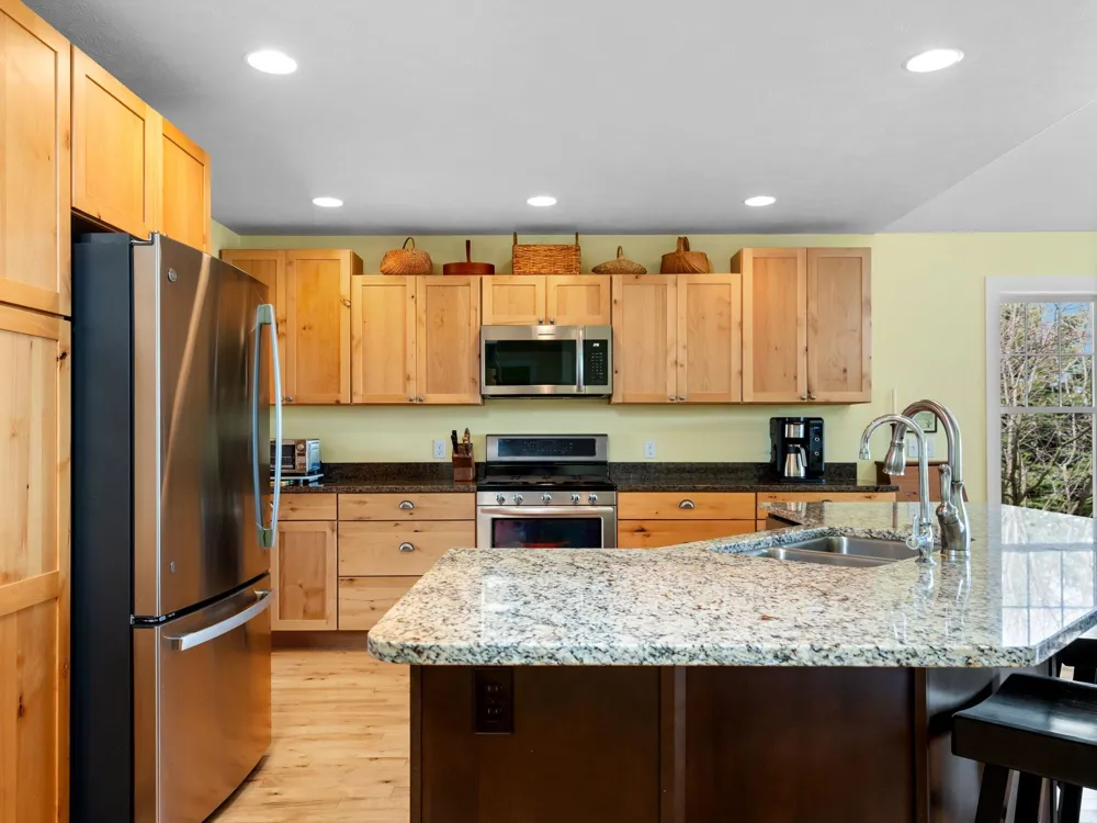 8371 E Boca Vista Trail Elmwood Charter Township, MI 49684