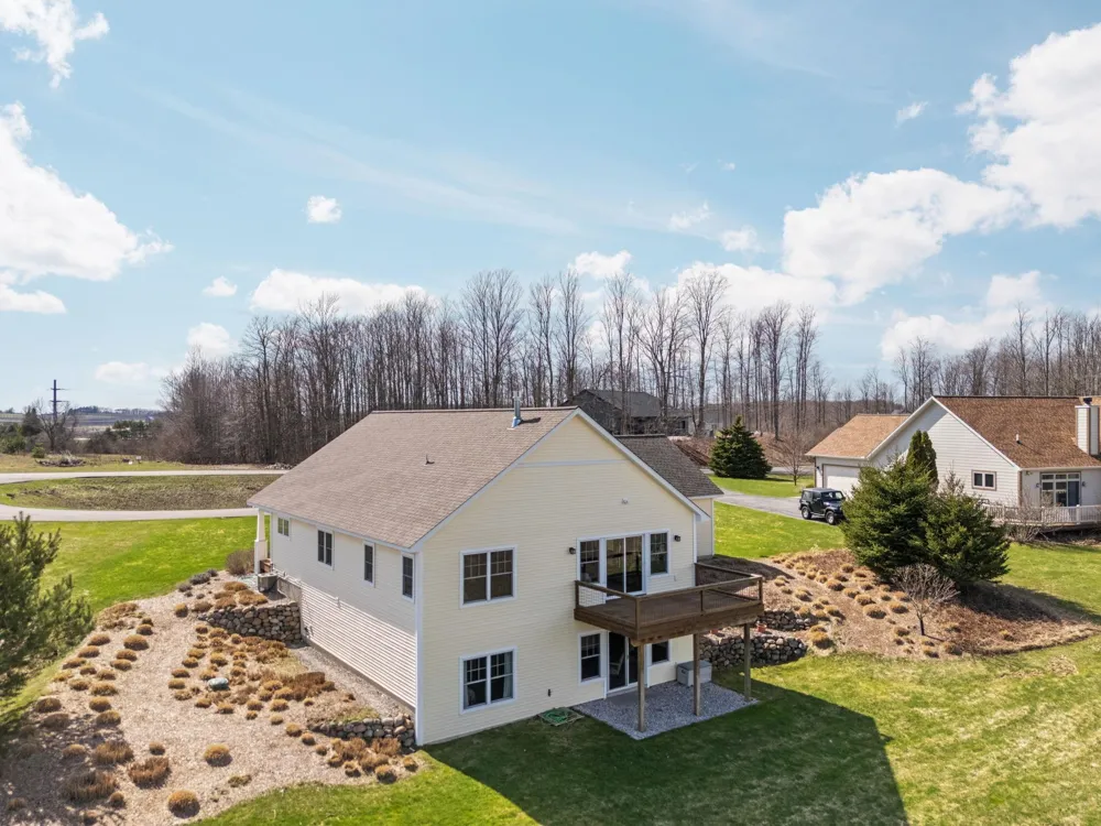 8371 E Boca Vista Trail Elmwood Charter Township, MI 49684