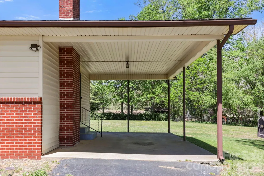 41 Hartshorn Drive Candler, NC 28715