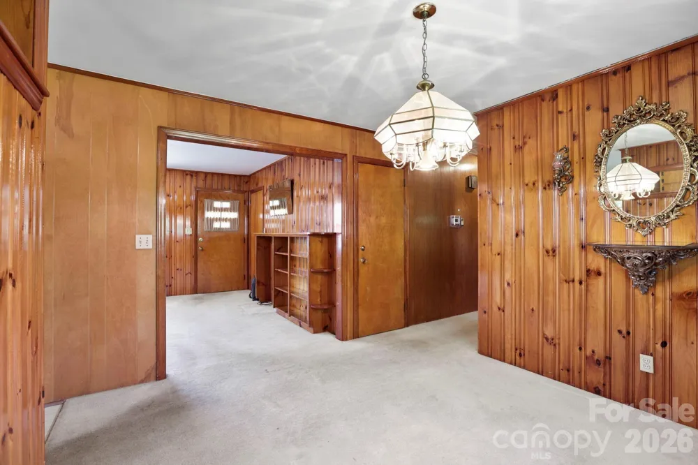 41 Hartshorn Drive Candler, NC 28715