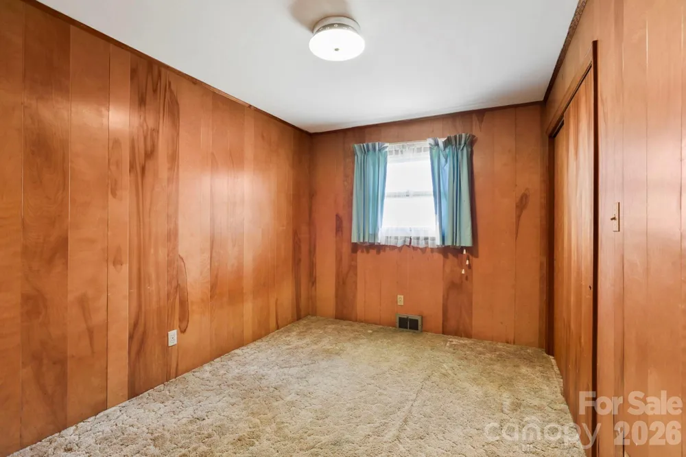 41 Hartshorn Drive Candler, NC 28715