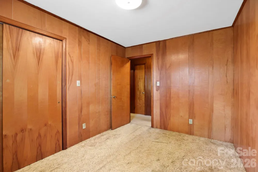 41 Hartshorn Drive Candler, NC 28715