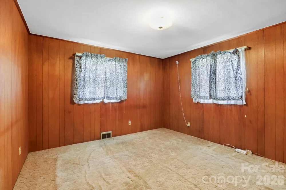 41 Hartshorn Drive Candler, NC 28715