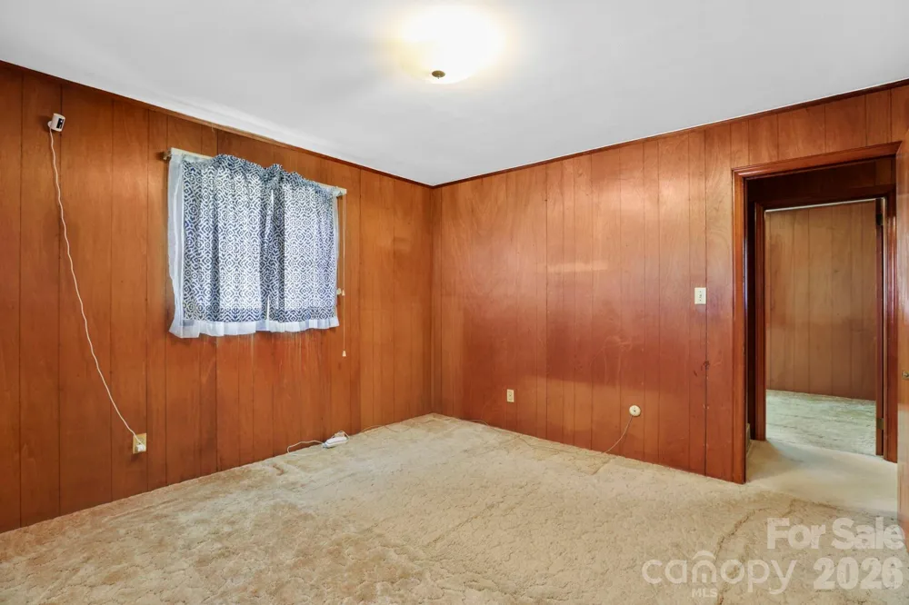 41 Hartshorn Drive Candler, NC 28715