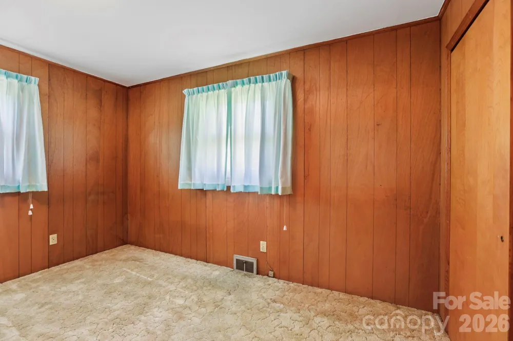 41 Hartshorn Drive Candler, NC 28715
