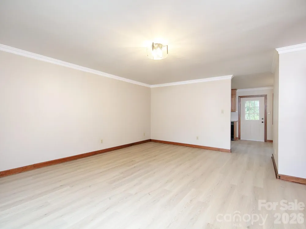 182 Calvin Street Troutman, NC 28166
