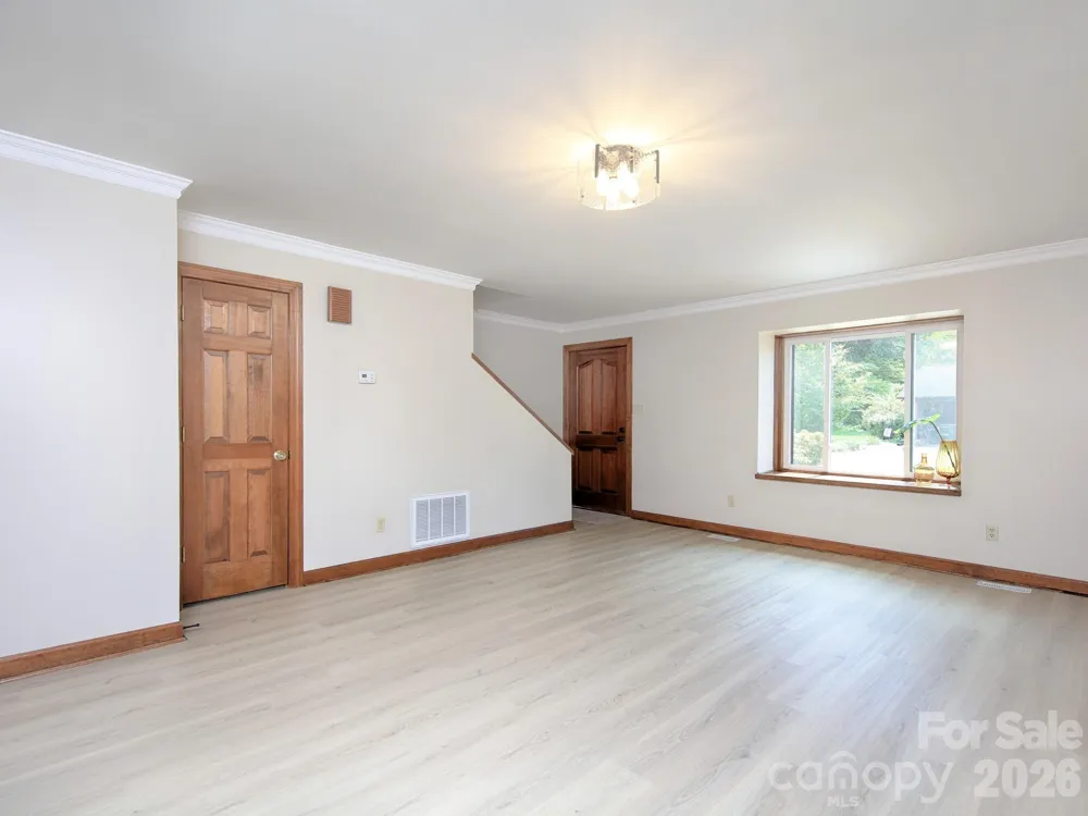 182 Calvin Street Troutman, NC 28166