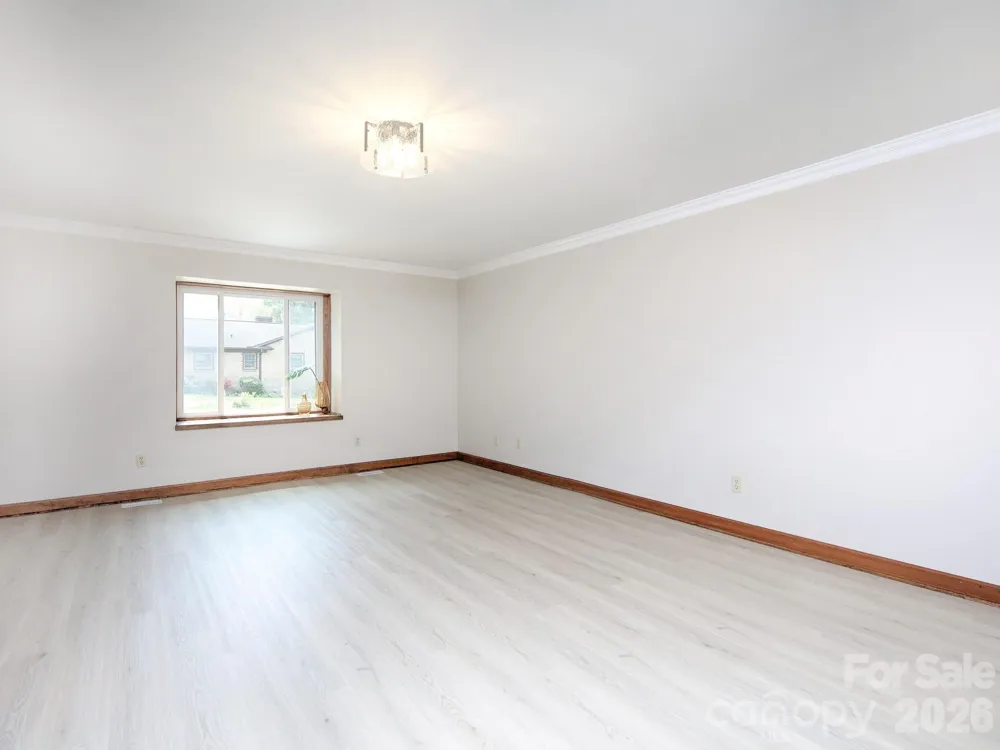 182 Calvin Street Troutman, NC 28166