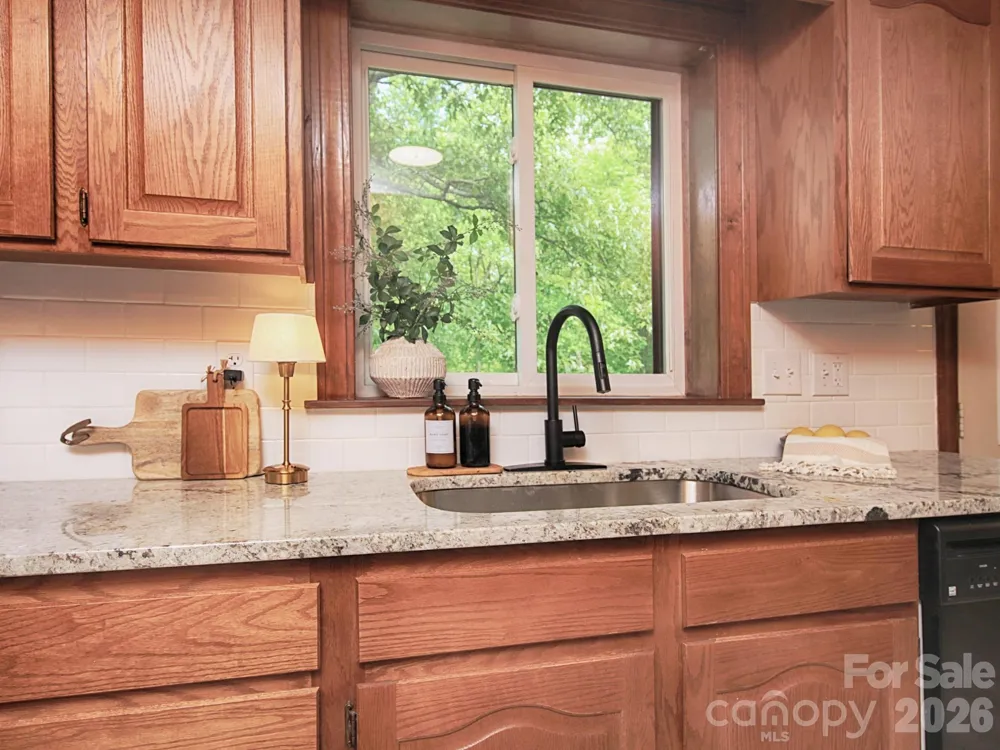 182 Calvin Street Troutman, NC 28166