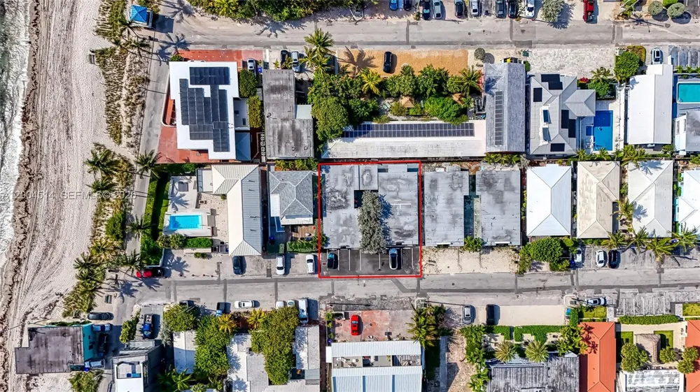 318 Walnut St Hollywood, FL 33019