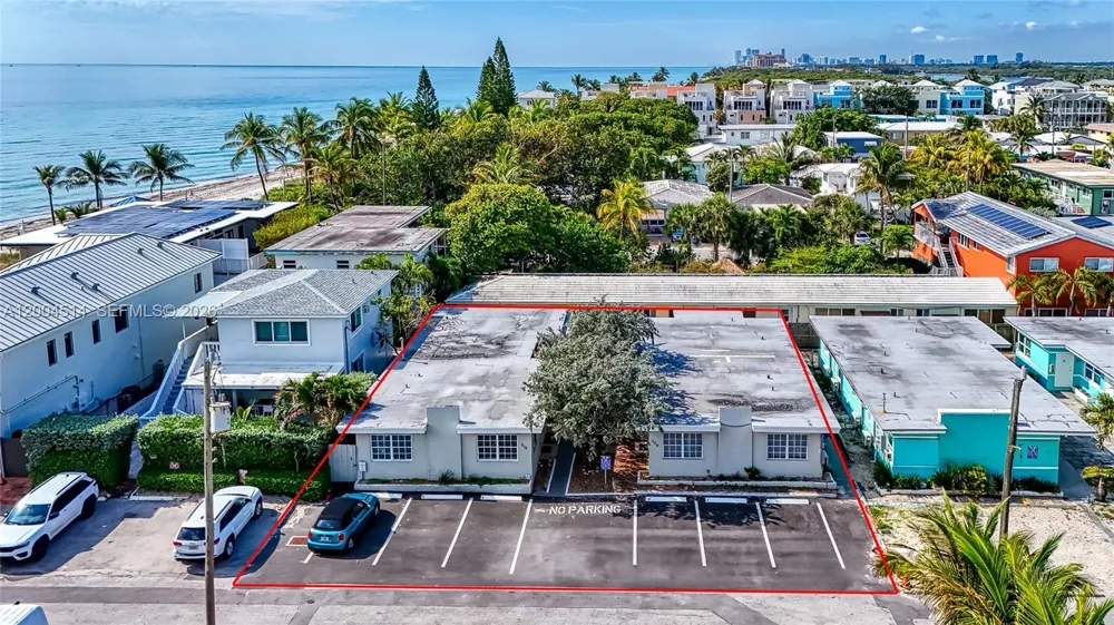 318 Walnut St Hollywood, FL 33019