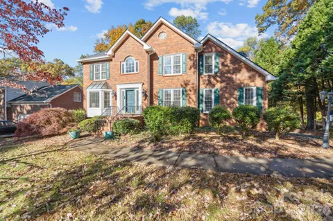 280 Birchridge Drive