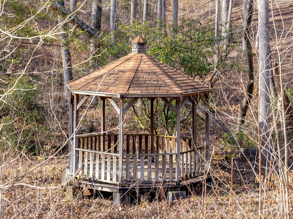 223 Rock Ledge Drive Lake Lure, NC 28746