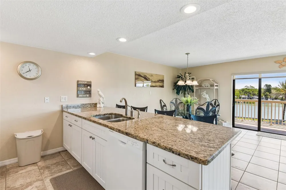 50 GULF BOULEVARD #301 Indian Rocks Beach, FL 33785