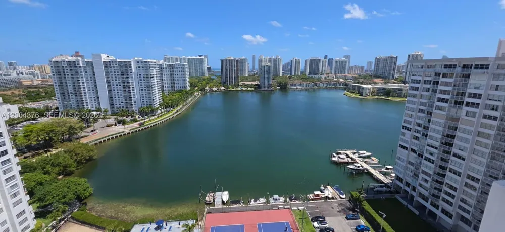 2750 NE 183rd St #2010 Aventura, FL 33160