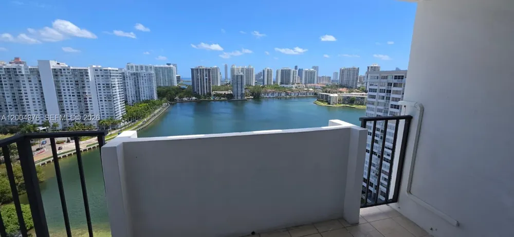 2750 NE 183rd St #2010 Aventura, FL 33160