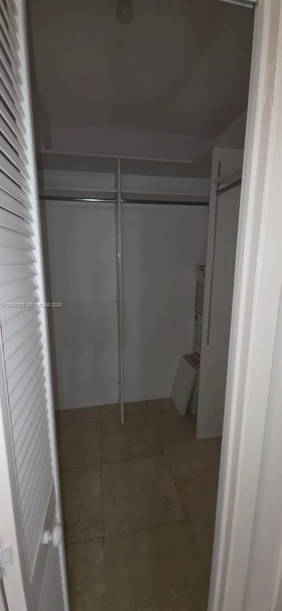 2750 NE 183rd St #2010 Aventura, FL 33160