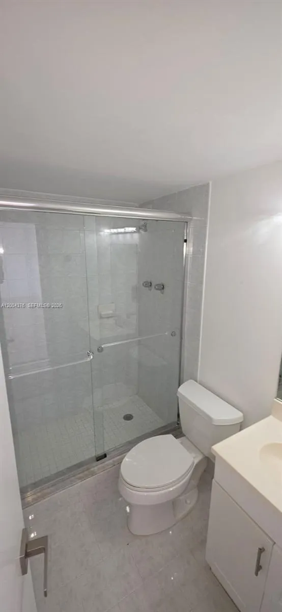 2750 NE 183rd St #2010 Aventura, FL 33160