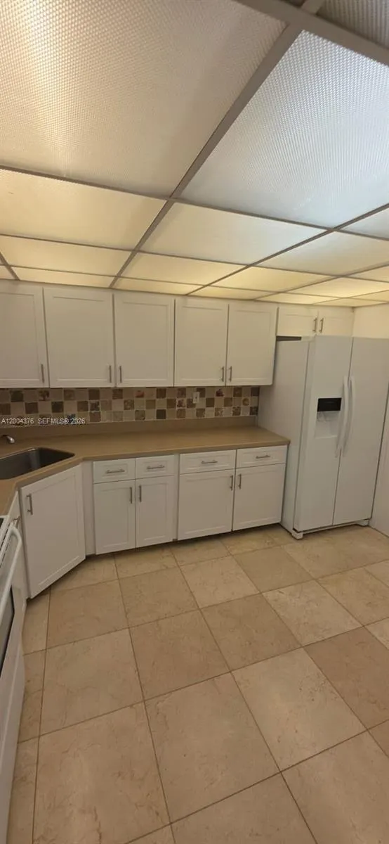2750 NE 183rd St #2010 Aventura, FL 33160