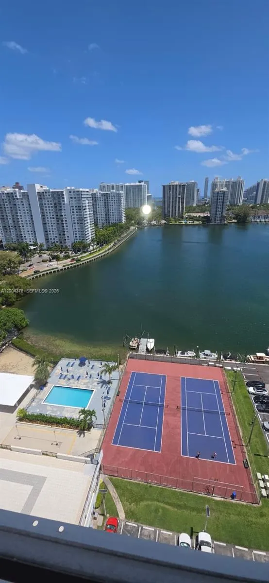 2750 NE 183rd St #2010 Aventura, FL 33160