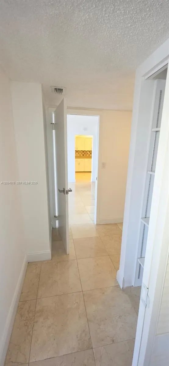 2750 NE 183rd St #2010 Aventura, FL 33160