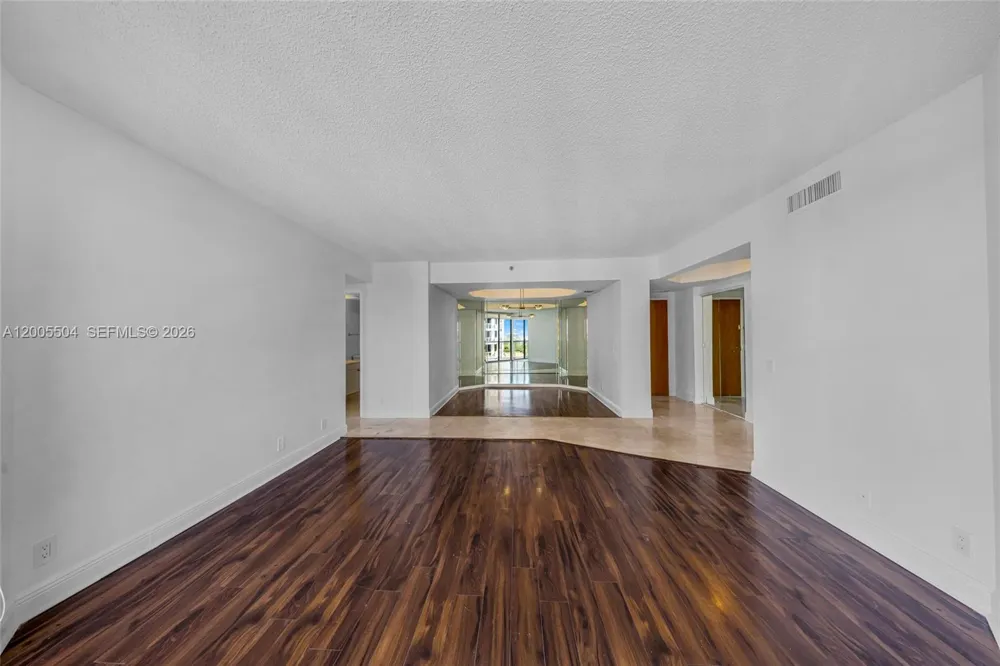 3610 Yacht Club Dr #1016 Aventura, FL 33180