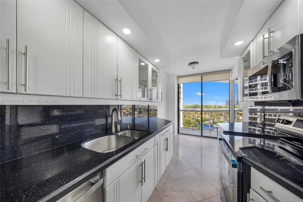 3610 Yacht Club Dr #1016 Aventura, FL 33180