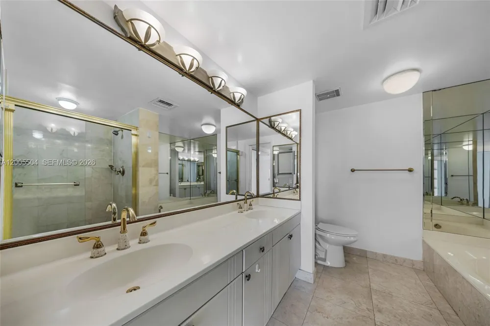 3610 Yacht Club Dr #1016 Aventura, FL 33180
