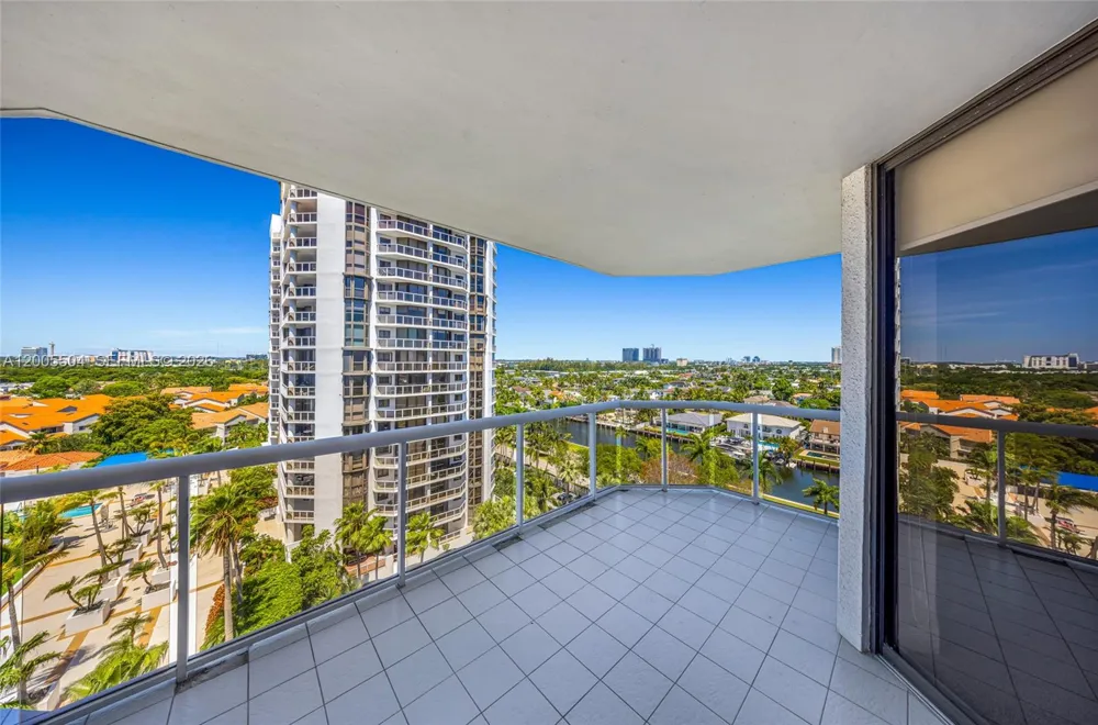 3610 Yacht Club Dr #1016 Aventura, FL 33180