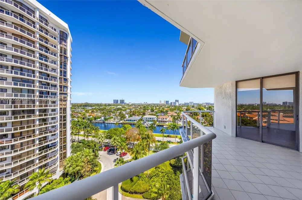3610 Yacht Club Dr #1016 Aventura, FL 33180