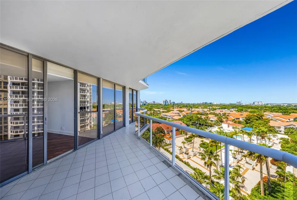 3610 Yacht Club Dr #1016 Aventura, FL 33180