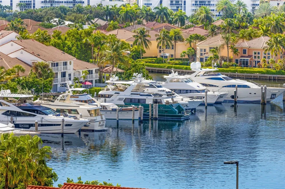 3610 Yacht Club Dr #1016 Aventura, FL 33180