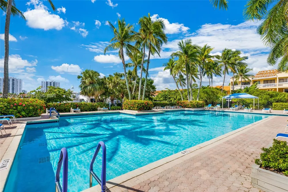 3610 Yacht Club Dr #1016 Aventura, FL 33180