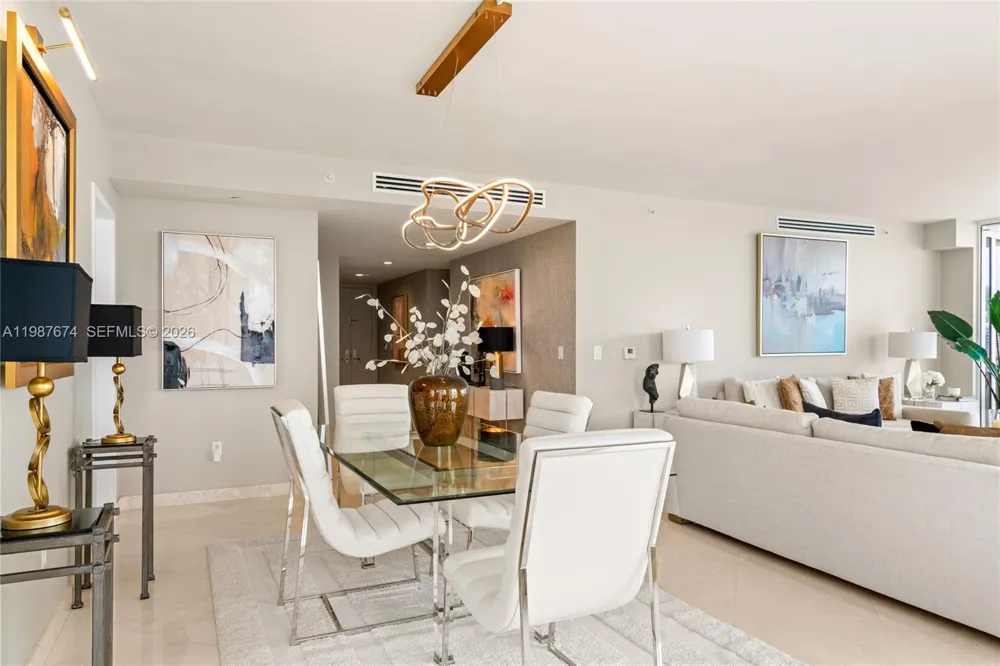 901 Brickell Key Blvd #2804 Miami, FL 33131