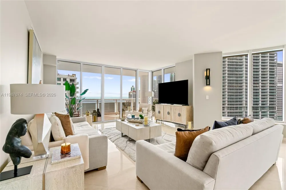 901 Brickell Key Blvd #2804 Miami, FL 33131