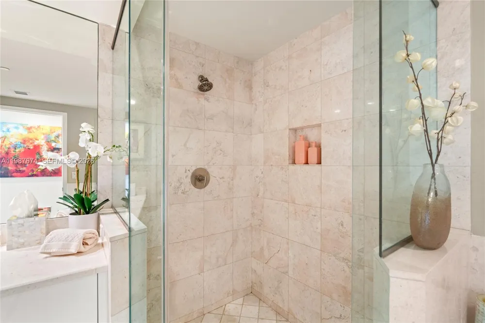 901 Brickell Key Blvd #2804 Miami, FL 33131