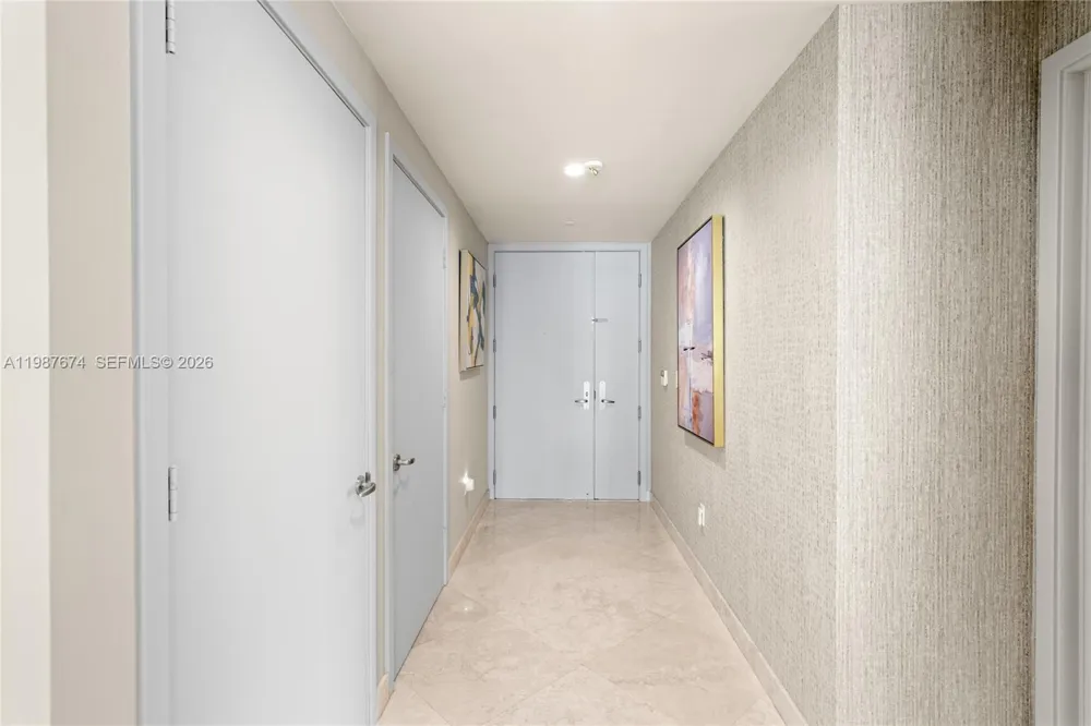 901 Brickell Key Blvd #2804 Miami, FL 33131