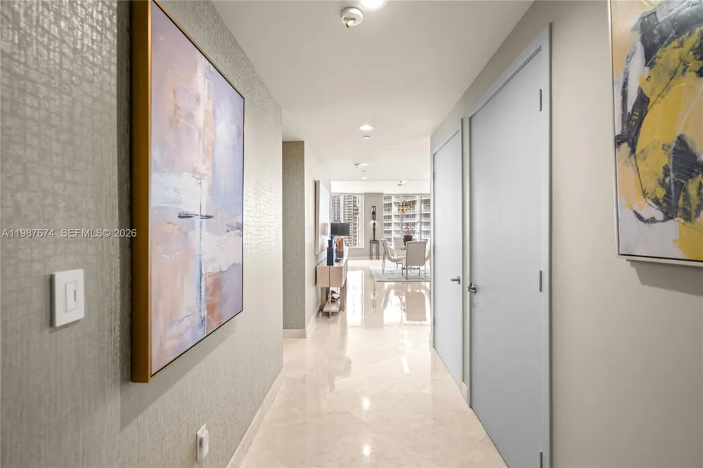 901 Brickell Key Blvd #2804 Miami, FL 33131