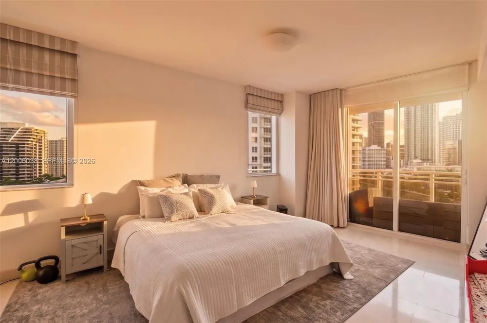 901 Brickell Key Blvd #1009 Miami, FL 33131