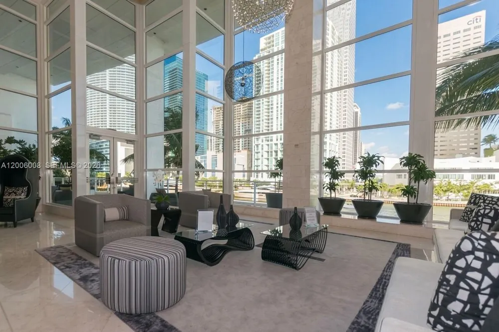 901 Brickell Key Blvd #1009 Miami, FL 33131