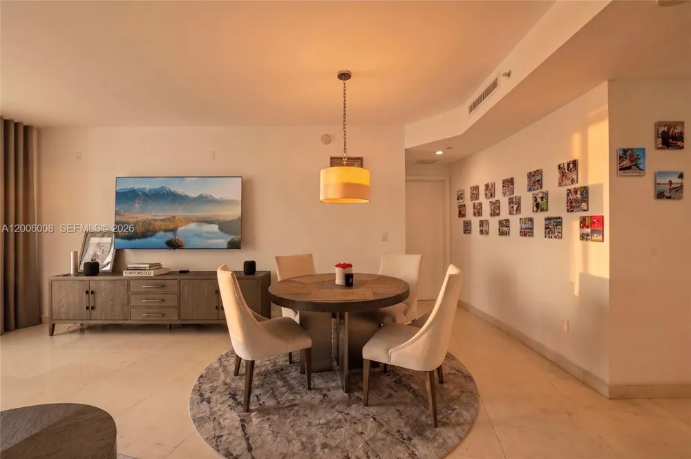901 Brickell Key Blvd #1009 Miami, FL 33131