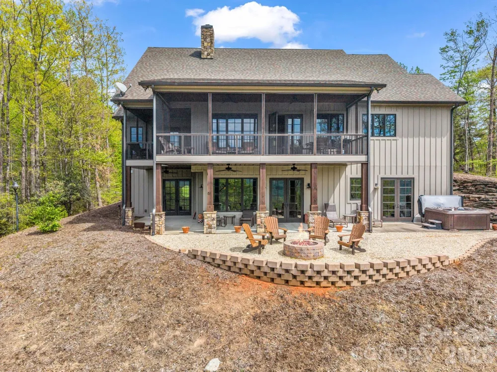 189 Tatanka Trail Lake Lure, NC 28746