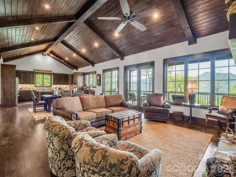 189 Tatanka Trail Lake Lure, NC 28746
