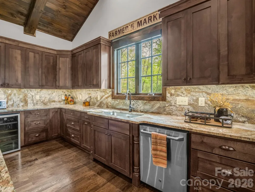 189 Tatanka Trail Lake Lure, NC 28746