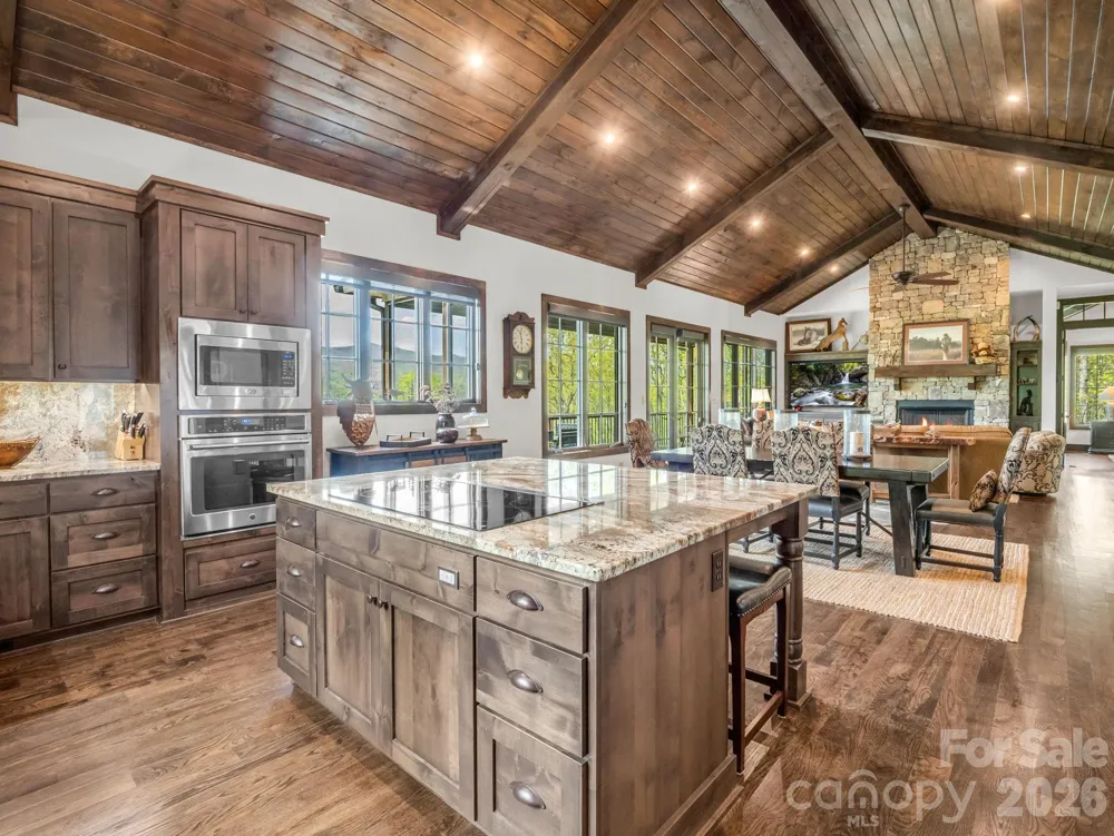 189 Tatanka Trail Lake Lure, NC 28746