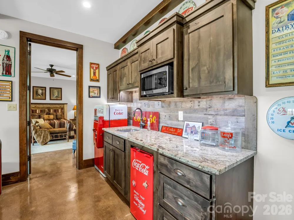 189 Tatanka Trail Lake Lure, NC 28746